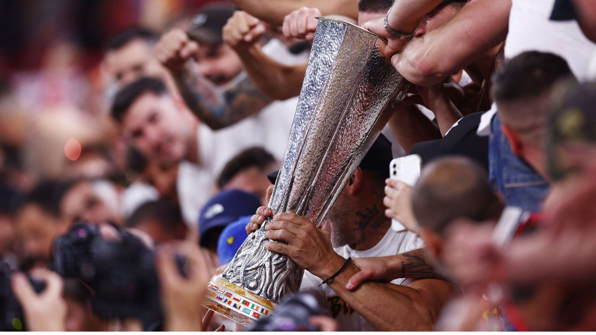 容特性找到 容特性找到