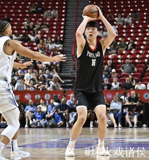 杨瀚森22分7篮板3助攻1抢断2盖帽 混音队大胜蓝队